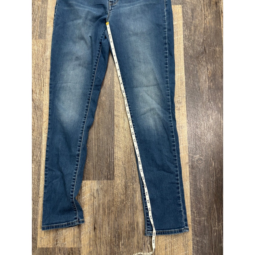Levis 311 Shaping Skinny Jeans Womens 30 Medium Wash Blue Denim 19633-0014 - Picture 4 of 5